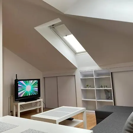 Apartament Nowy *